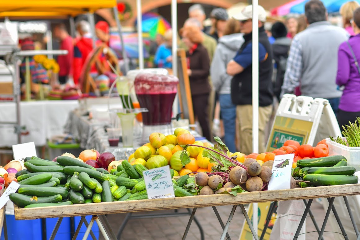 farmers market in old town