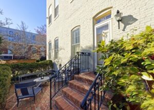 702 Prince Street #2, Alexandria, VA 22314