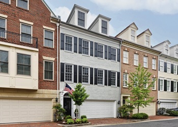  28 Alexander Street, Alexandria, VA 22314 