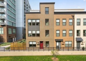 200 Canal Center Plaza, Alexandria, VA 22314